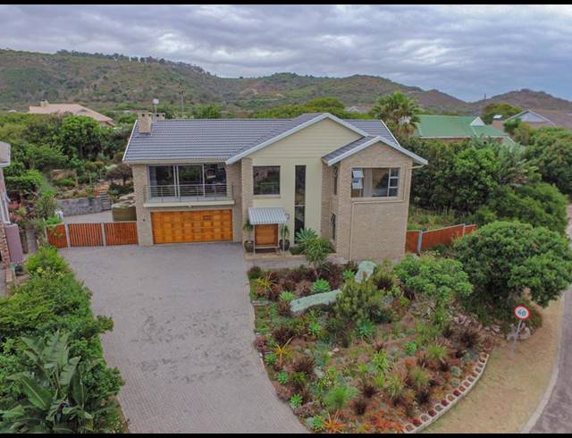 4 BEDROOM HOUSE FOR SALE IN HERSHAM